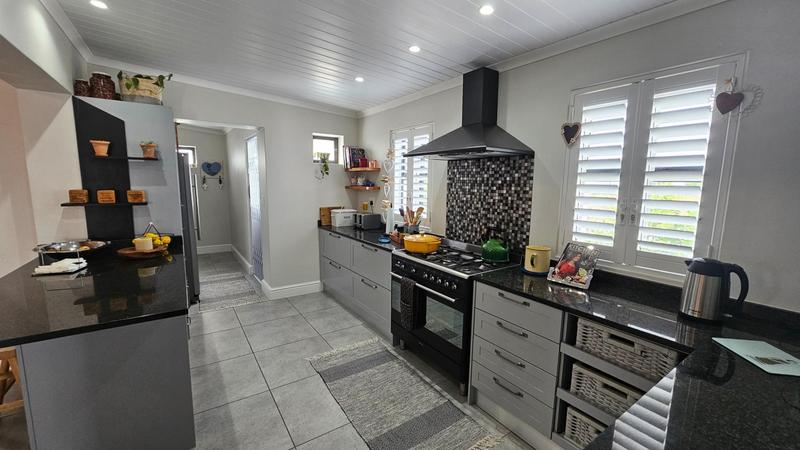 3 Bedroom Property for Sale in Dwarskersbos Western Cape